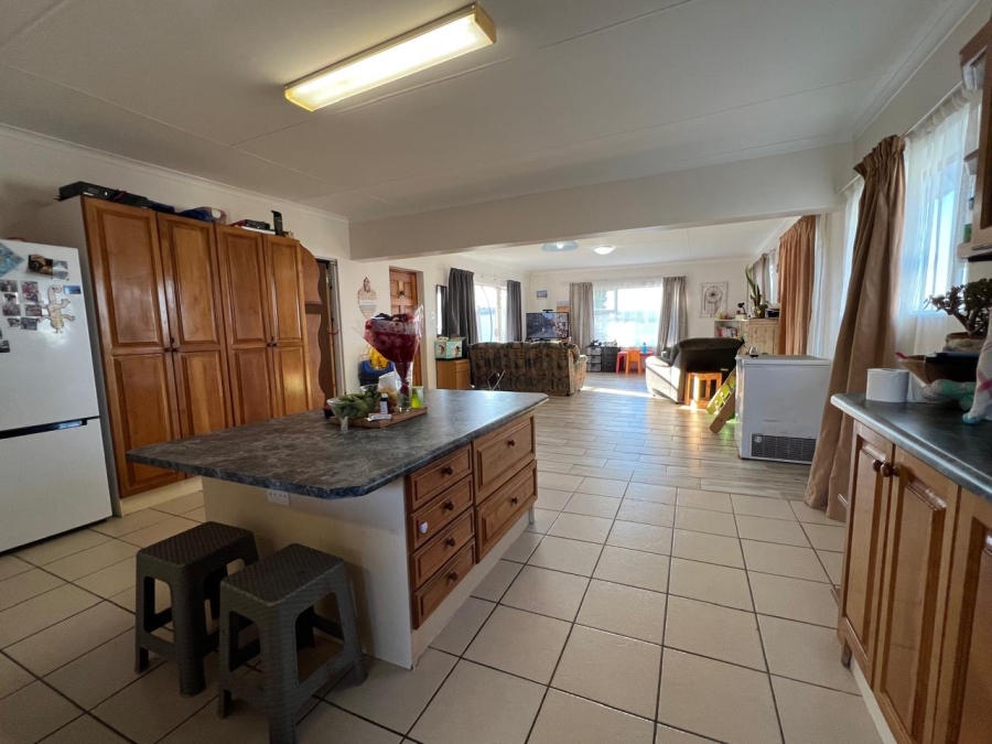 9 Bedroom Property for Sale in Jeffreys Bay Central Eastern Cape